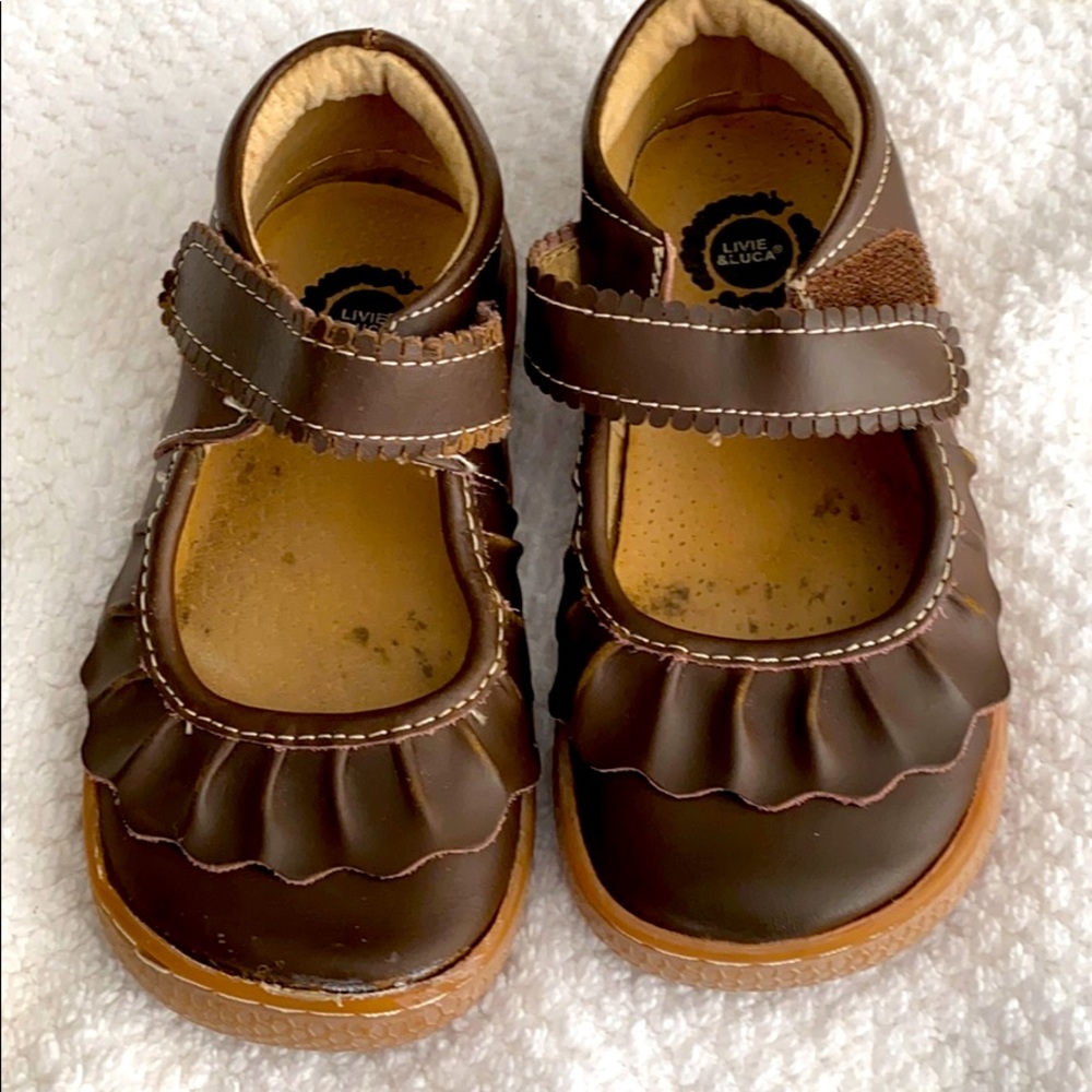Livie and Luca brown Mary Janes size 10